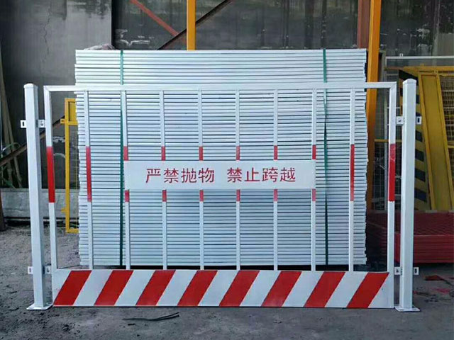 丹東球場護欄工程